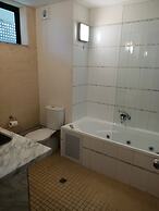 Yanchep Inn