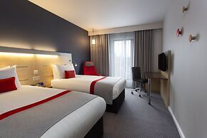 Holiday Inn Express Cheltenham by IHG