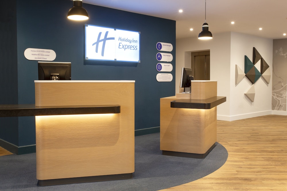 Holiday Inn Express Cheltenham by IHG