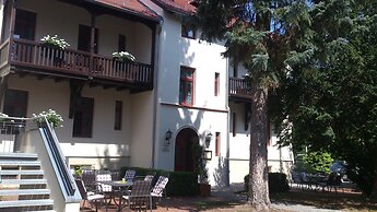 Hotel Am Kurpark Bad Salzelmen