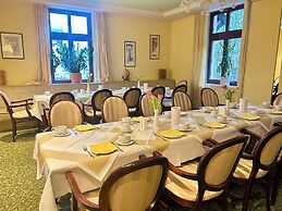 Hotel Am Kurpark Bad Salzelmen