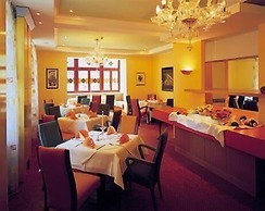Hotel Am Kurpark Bad Salzelmen
