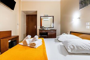 Faros 1 Hotel