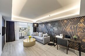 Almond Business Hotel