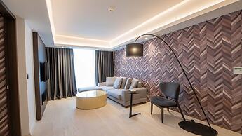 Almond Business Hotel