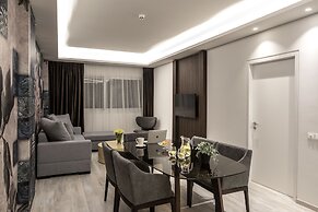 Almond Business Hotel