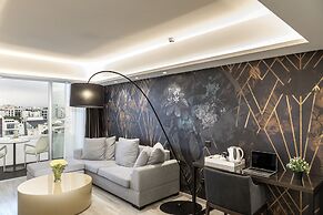 Almond Business Hotel
