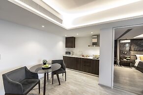 Almond Business Hotel