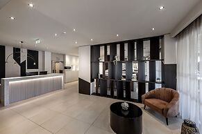 Almond Business Hotel