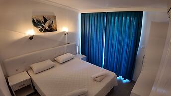 Navy Hotel