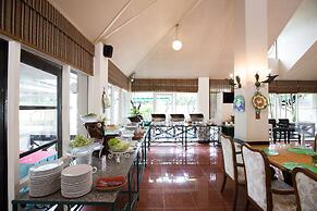 Eurasia Chiang Mai Hotel