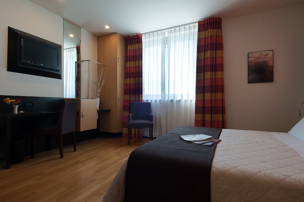 Sanlu Hotel