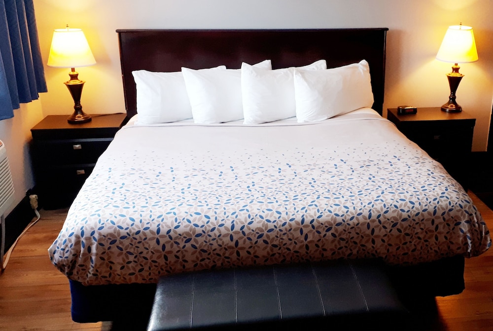 Causeway Bay Hotel Sparwood