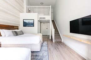 Glacier View Lodge