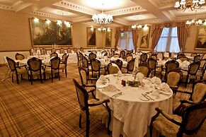 Duke Of Gordon Hotel