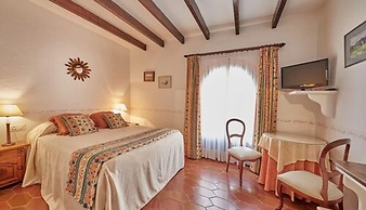 Petit Hotel Restaurante Ses Rotges - Adults Only