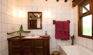 Moivaro Coffee Plantation Lodge