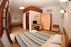 Iapetos Village