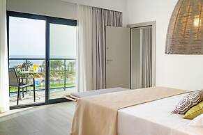 Cabogata Beach Hotel