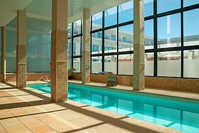 Cabogata Beach Hotel