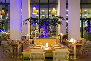 Cabogata Beach Hotel