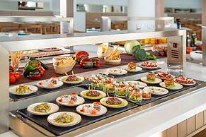 Cabogata Beach Hotel