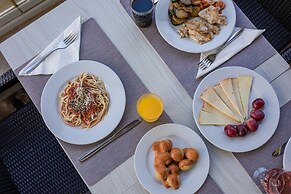 Servatur Waikiki