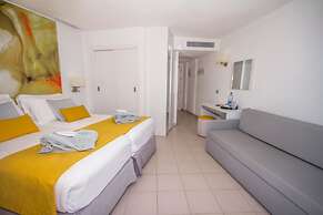 Servatur Waikiki