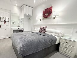 Dergvale Hotel
