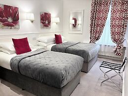 Dergvale Hotel
