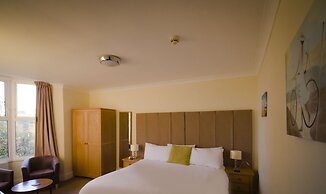 Crofton House Hotel