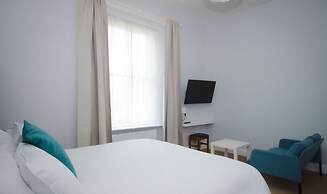 Crofton House Hotel