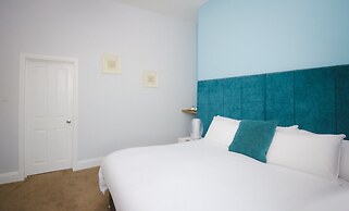 Crofton House Hotel
