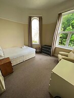 Crofton House Hotel