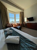Crofton House Hotel