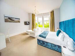 Crofton House Hotel