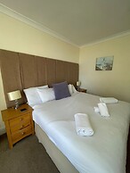Crofton House Hotel