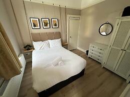 Crofton House Hotel