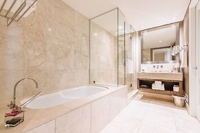 L'Hermitage Hotel