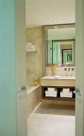 L'Hermitage Hotel