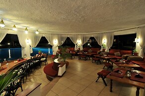 Southern Palms Beach Resort