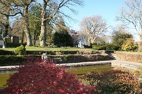 Great Trethew Manor Hotel & Restaurant