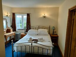 Great Trethew Manor Hotel & Restaurant