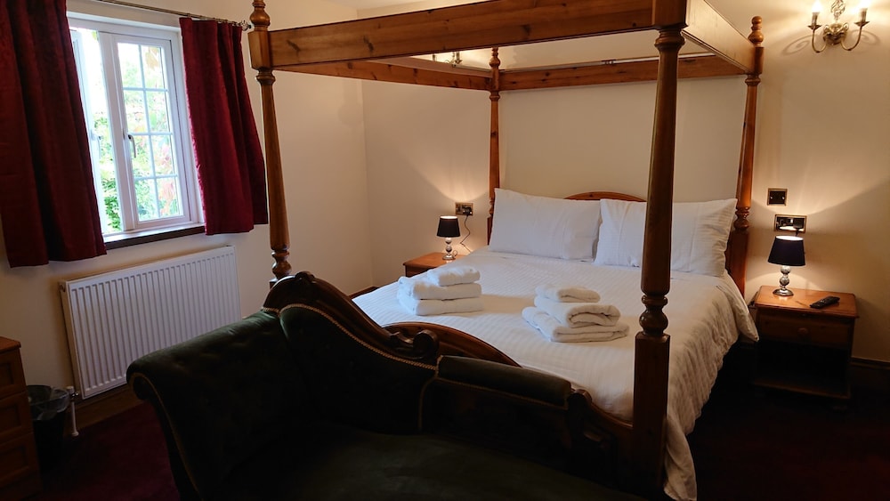 Great Trethew Manor Hotel & Restaurant