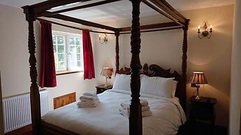 Great Trethew Manor Hotel & Restaurant