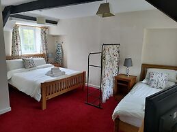 Great Trethew Manor Hotel & Restaurant