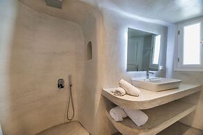 Armeni Village Rooms & Suites