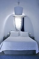 Armeni Village Rooms & Suites