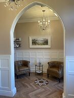 Wheatlands Lodge - Bed & Breakfast