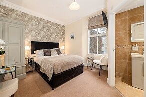 Wheatlands Lodge - Bed & Breakfast